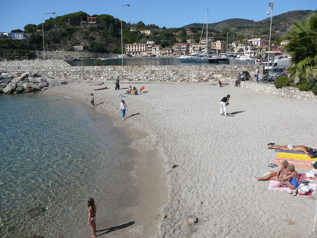Affittacamere Vista Mare Porto Azzurro Kültér fotó