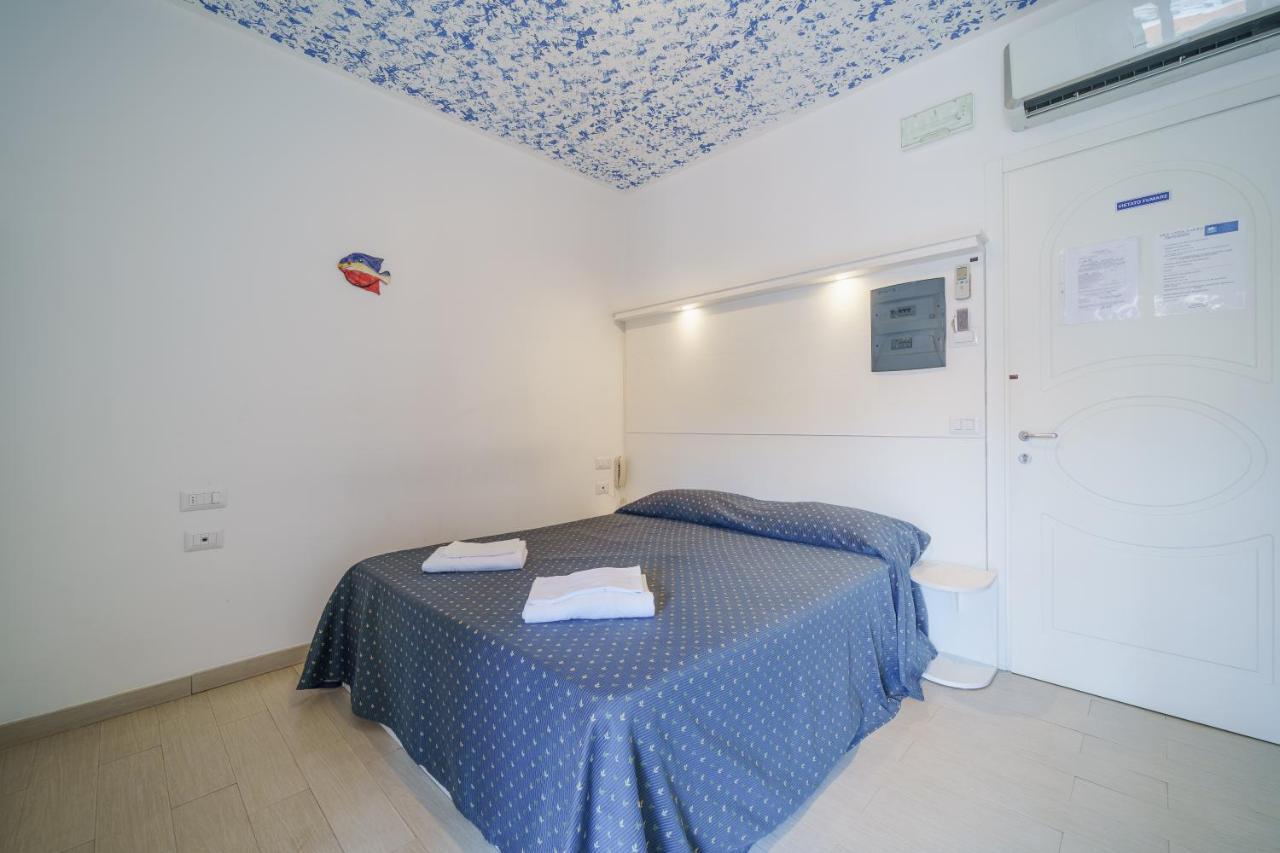 Affittacamere Vista Mare Porto Azzurro Kültér fotó