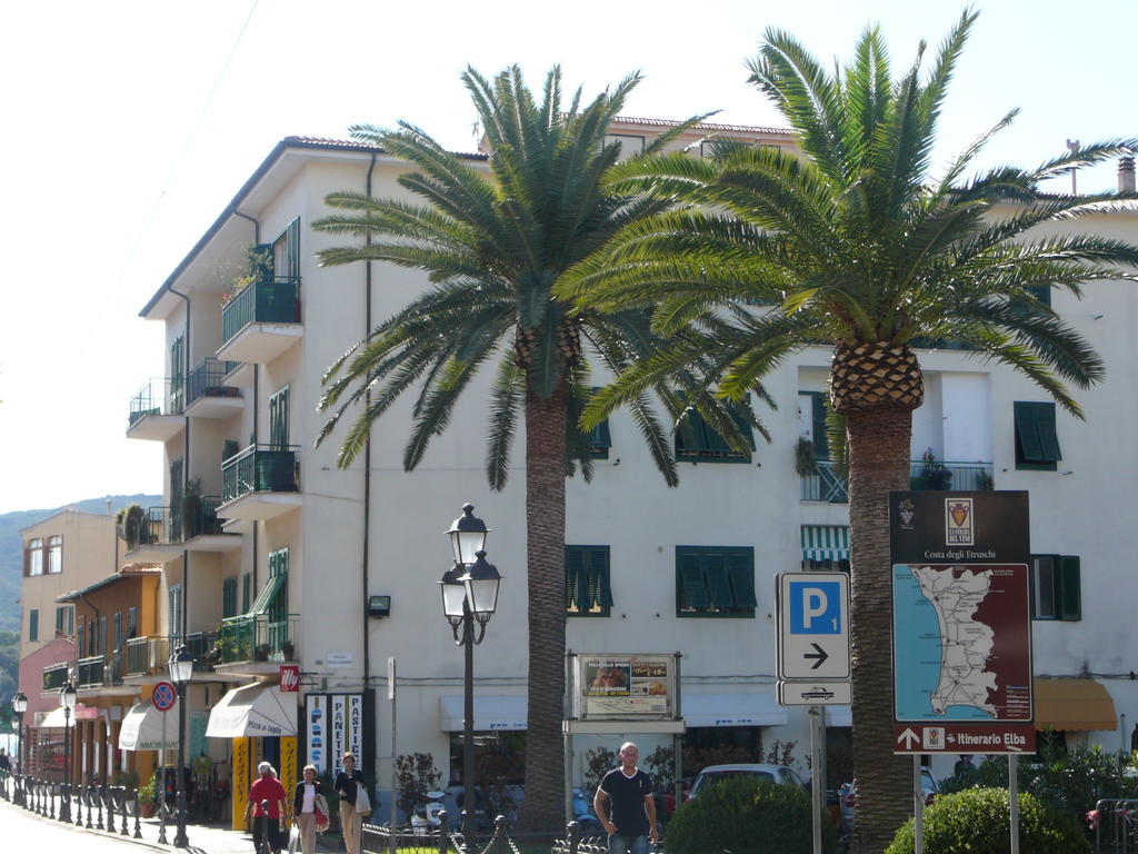 Affittacamere Vista Mare Porto Azzurro Kültér fotó