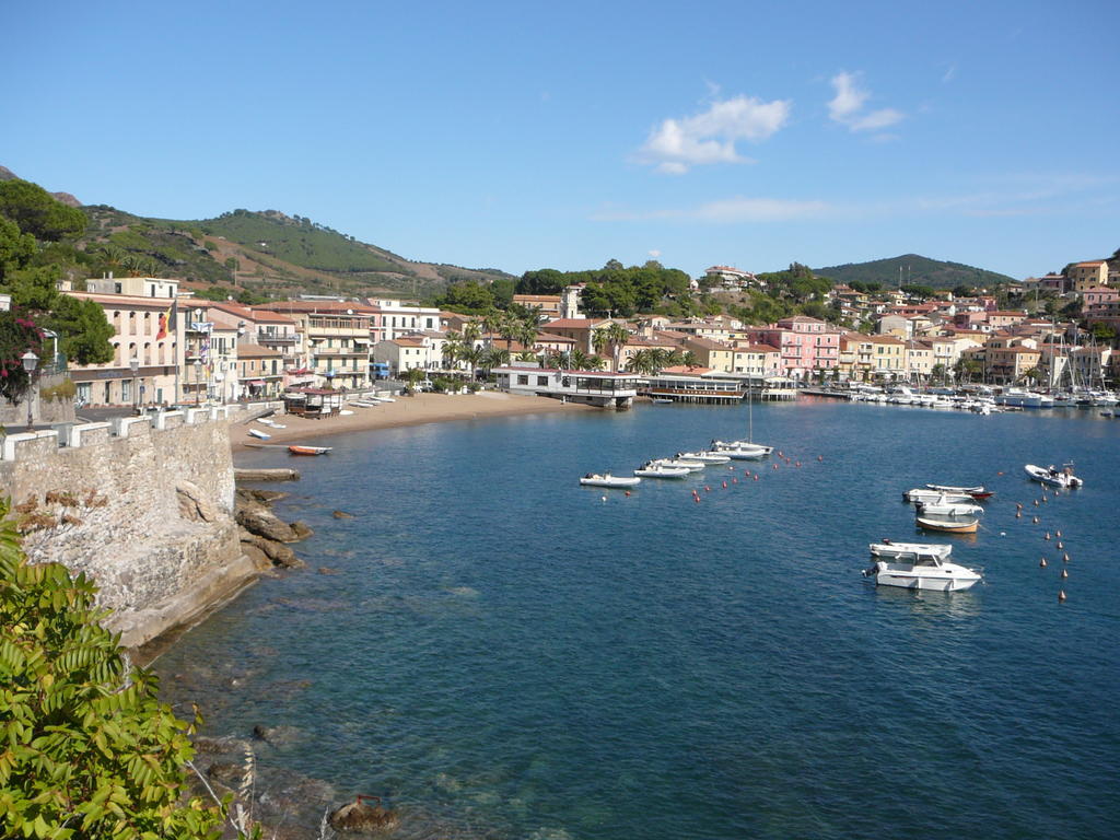 Affittacamere Vista Mare Porto Azzurro Kültér fotó