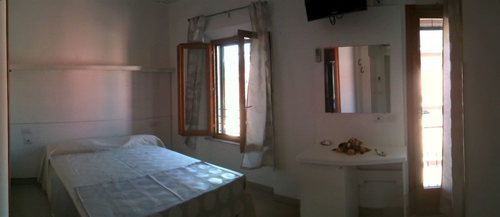 Affittacamere Vista Mare Porto Azzurro Kültér fotó