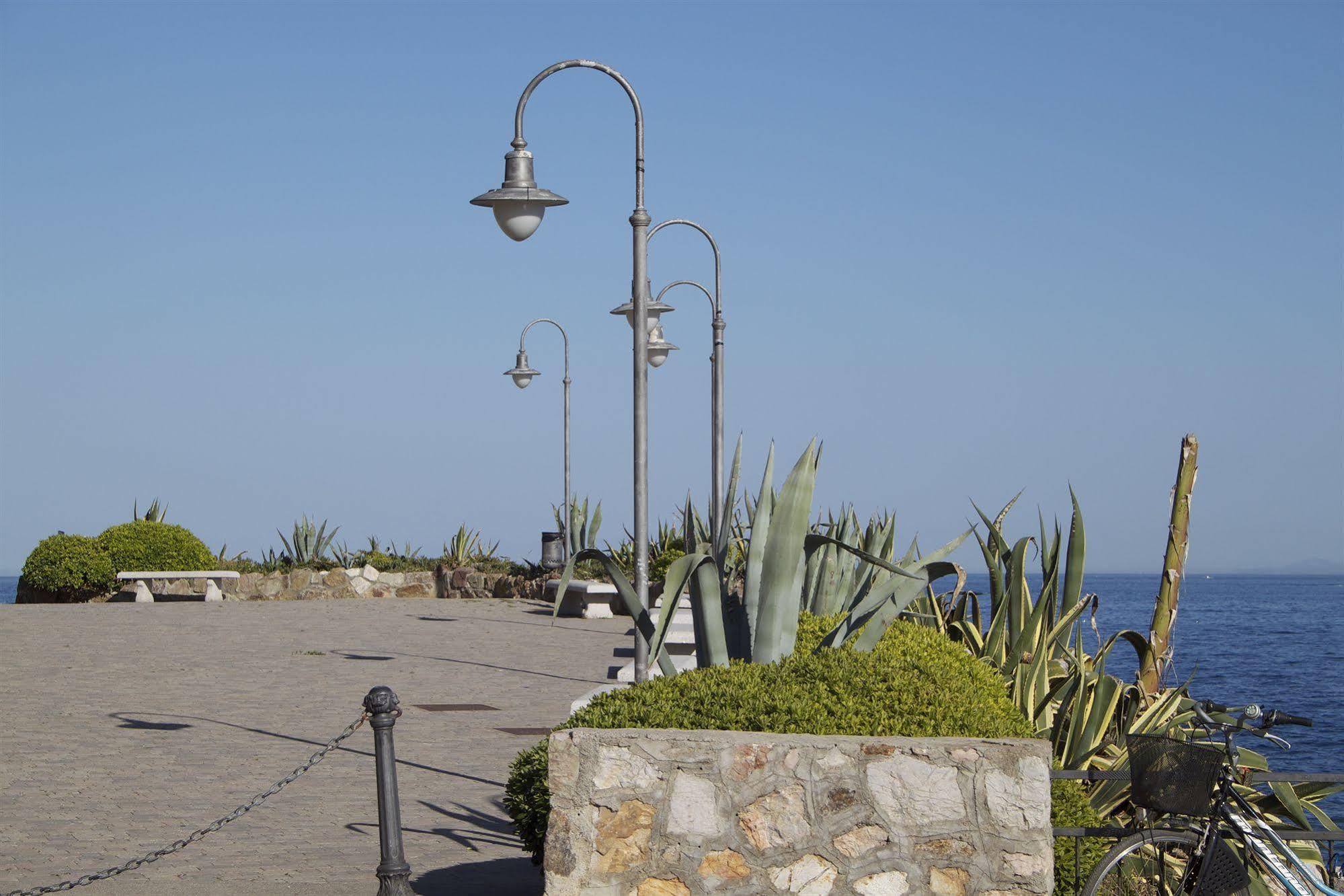 Affittacamere Vista Mare Porto Azzurro Kültér fotó